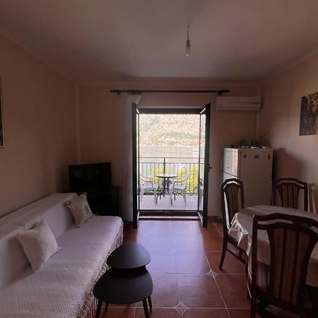Apartment With Sea View Kotor Eksteriør billede