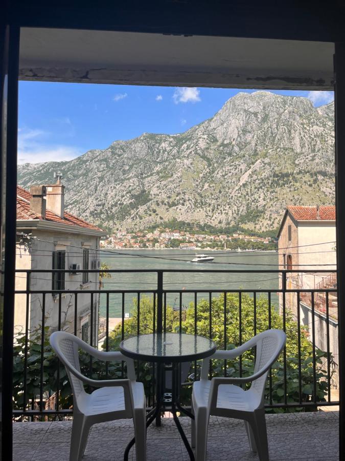 Apartment With Sea View Kotor Eksteriør billede